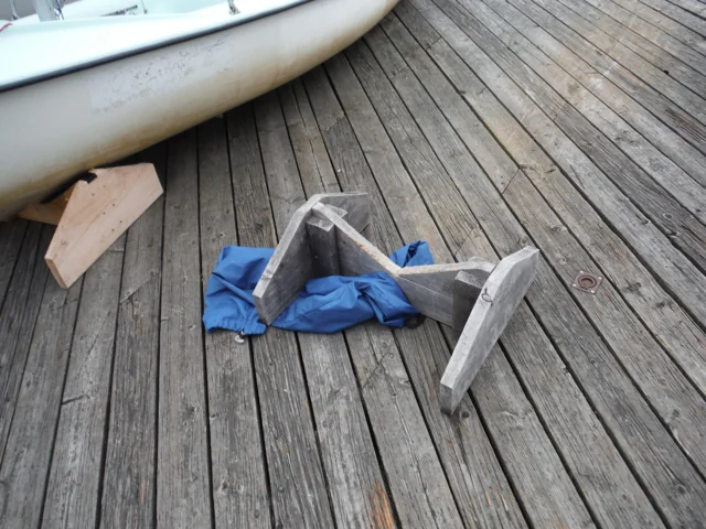 Sail bag secured under the wooden FJ support