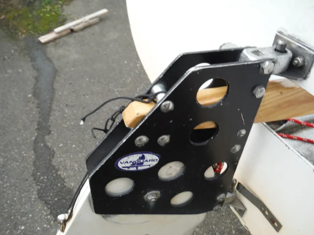 Tiller installed through the top of the rudder